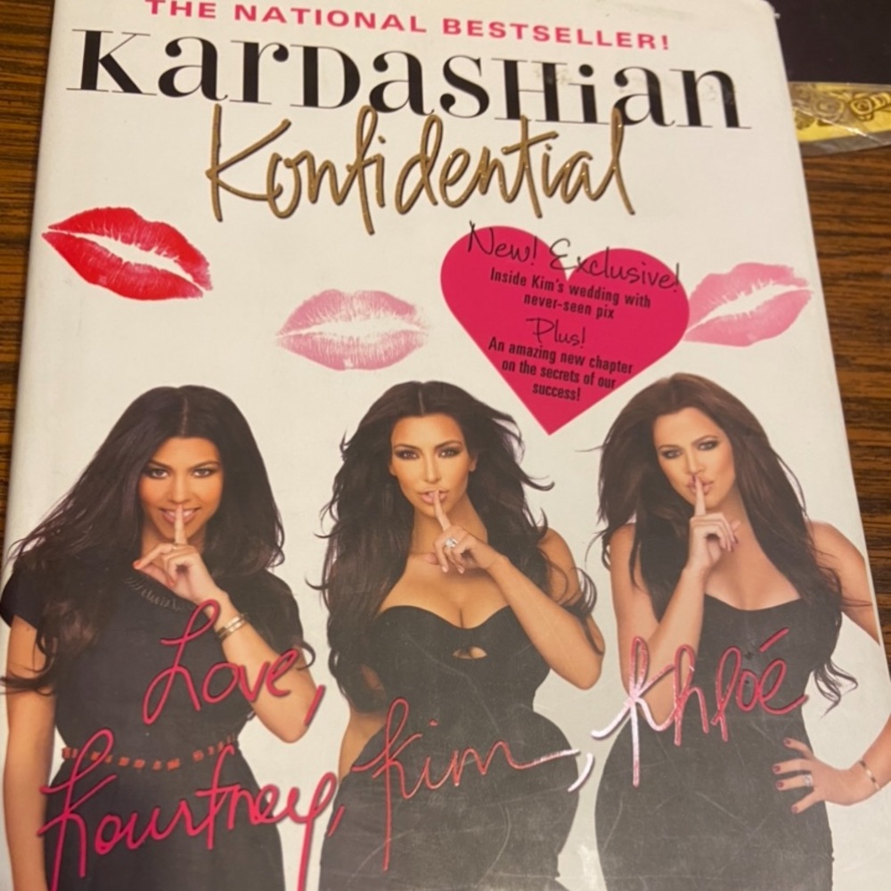Kardashian konfidental  book